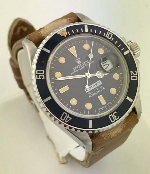 s l1600 1 600x695 - Rolex Submariner