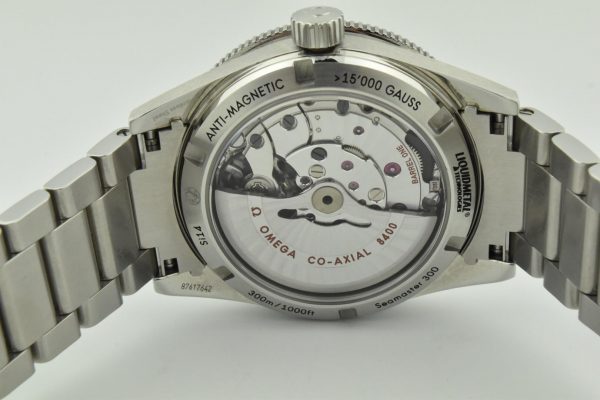 IMG 6869 2 600x400 - Omega Seamaster 300