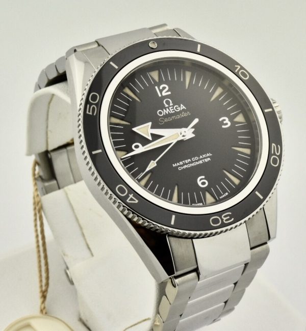 IMG 6895 2 600x650 - Omega Seamaster 300