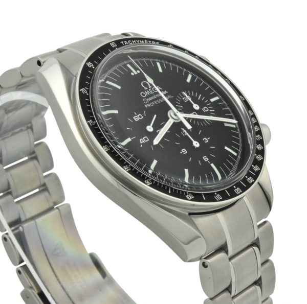 omega speedmaster professional moonwatch