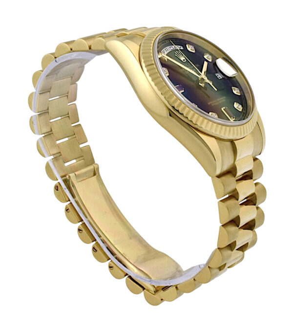 Rolex Day-Date President 118238 diamond & ruby dial