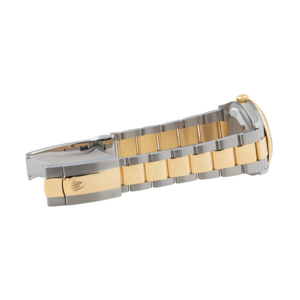 Rolex Datejust 126233 oyster band