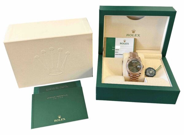 Rolex Day-Date 40mm 228235 Green Dial For sale